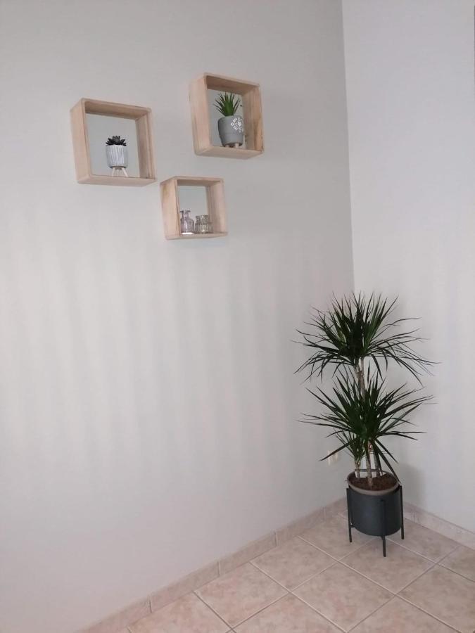 Superbe Appartement De 65M2 A 6061 Montignies-Sur-Sambre Charleroi Exterior foto